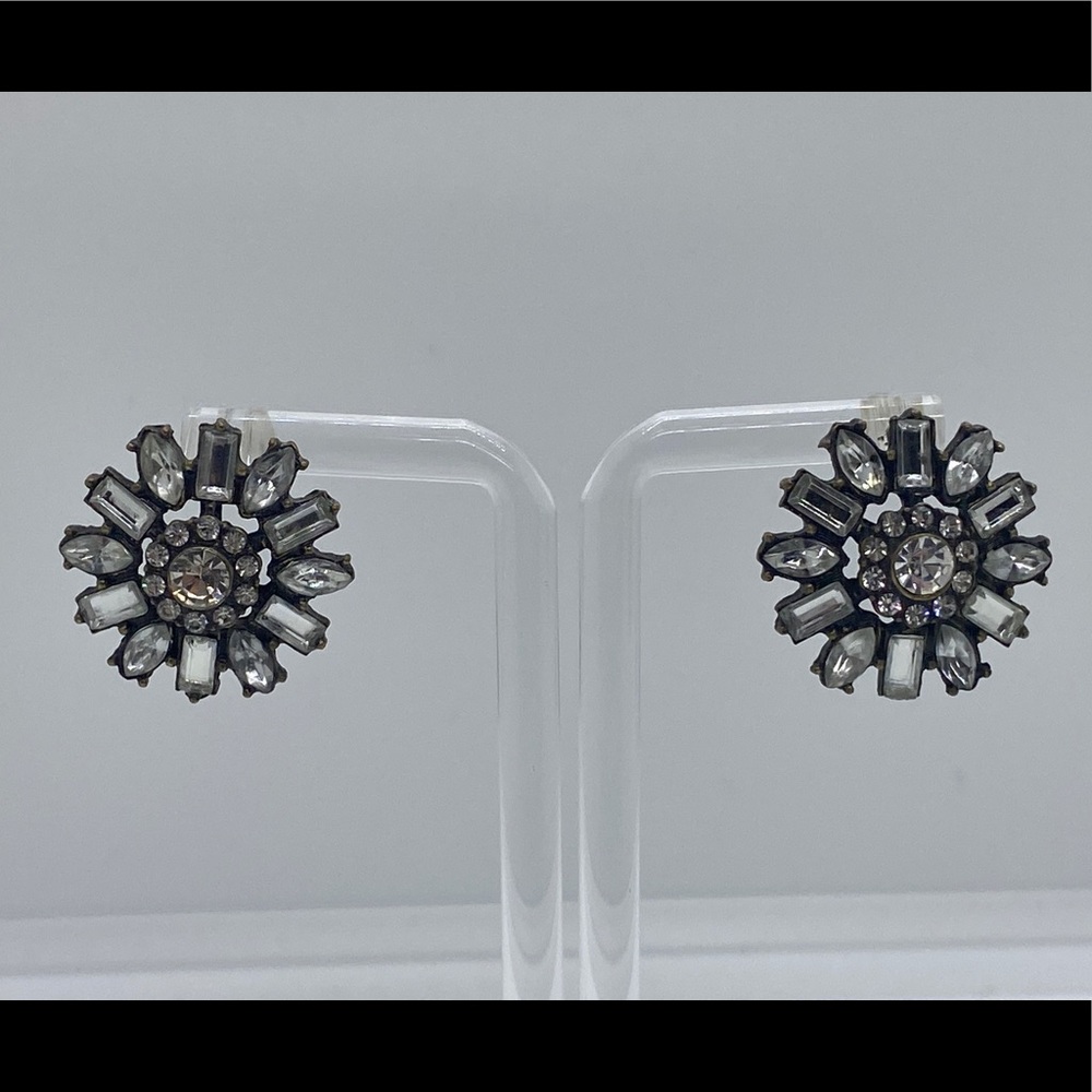 ☀️2/$8 Rhinestone Starburst Earrings, Perfect Condition!